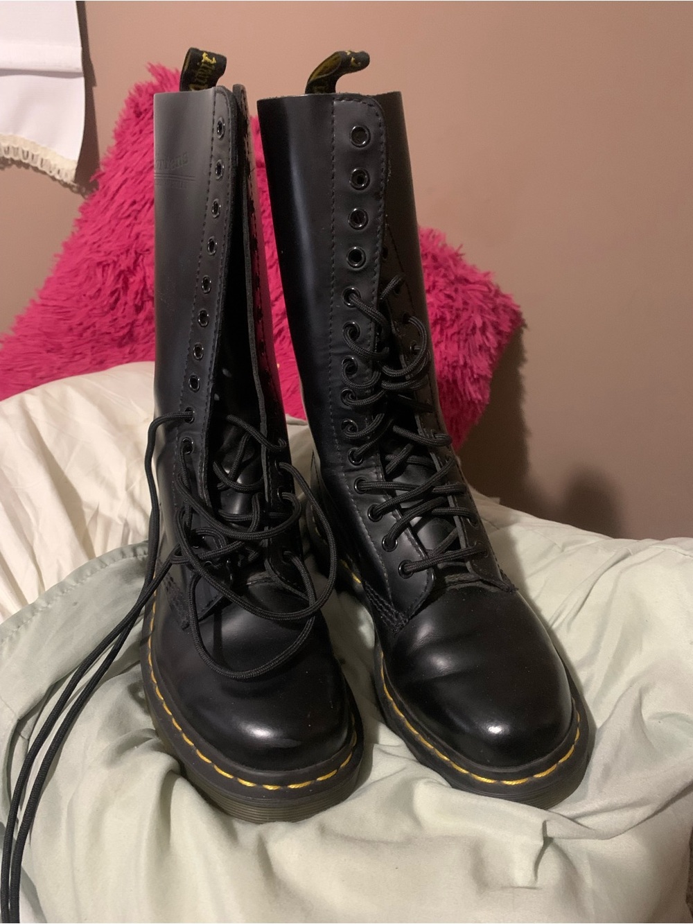 Dr. Martens 1914 Size 6
